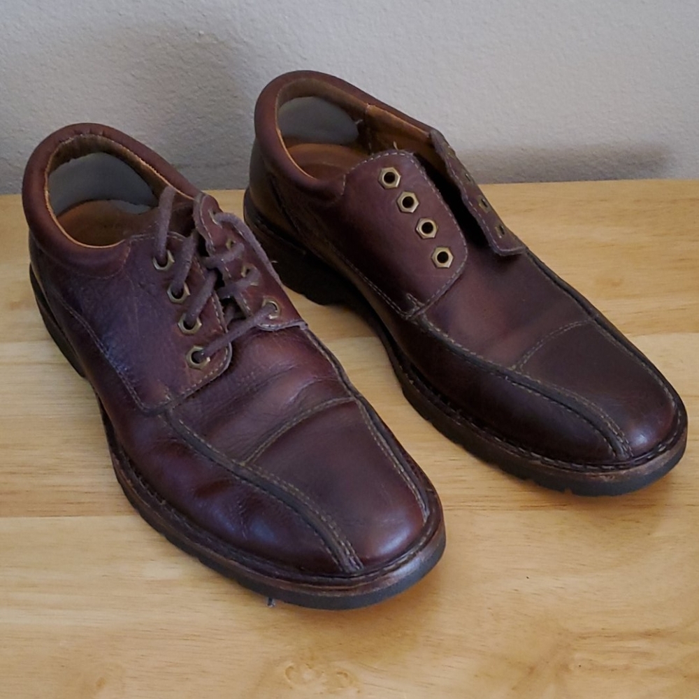 Johnston & Murphy Lace Up Oxford Shoes - Picture 2 of 15